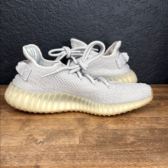 Adidas Men’s Yeezy Boost Size 6 - Picture 6 of 12